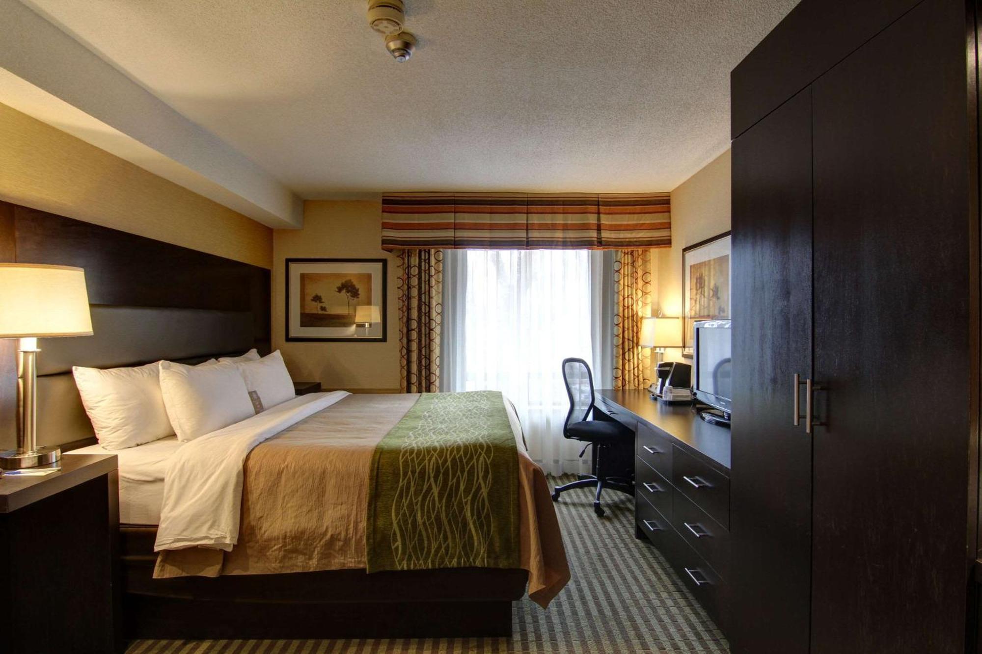 Comfort Inn Chatham-Kent Exterior photo